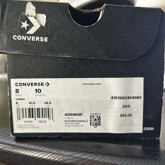 Converse size 8 men / 10 womens BRAND NEW - Picture 4 of 4